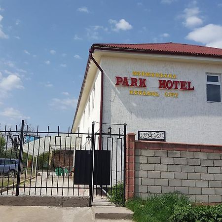 Park Hotel&Hostel Karakol Exterior foto